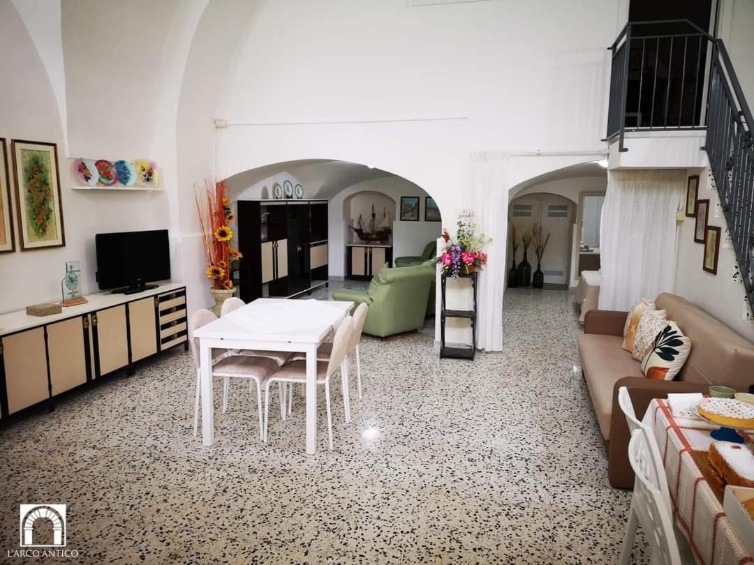 Отель Arco Antico Grassano Экстерьер фото